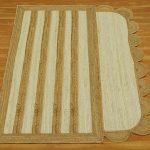 Handmade White Geometric Entryway Area Rug