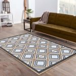 Handcrafted Geometric Black Gray Area Rug