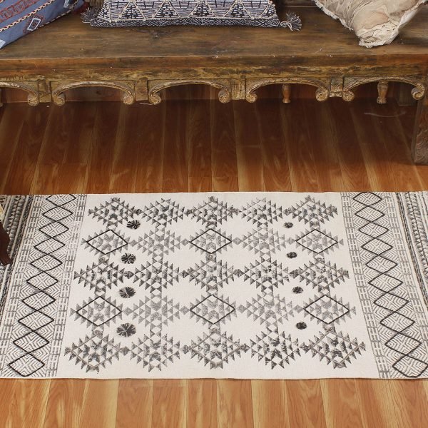 Handmade Geometric Cotton Home Decor Rug - Image 3