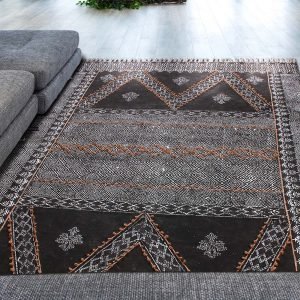  Handmade Cotton Black Geometric Bedroom Rug